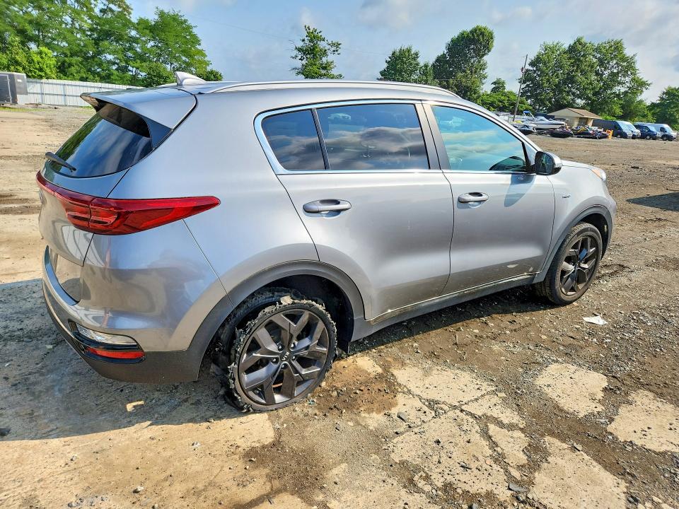 2021 Kia Sportage მანქანა იყიდება აუქციონზე, vin: KNDP6CAC0M7877933, აუქციონის ნომერი: 62644356