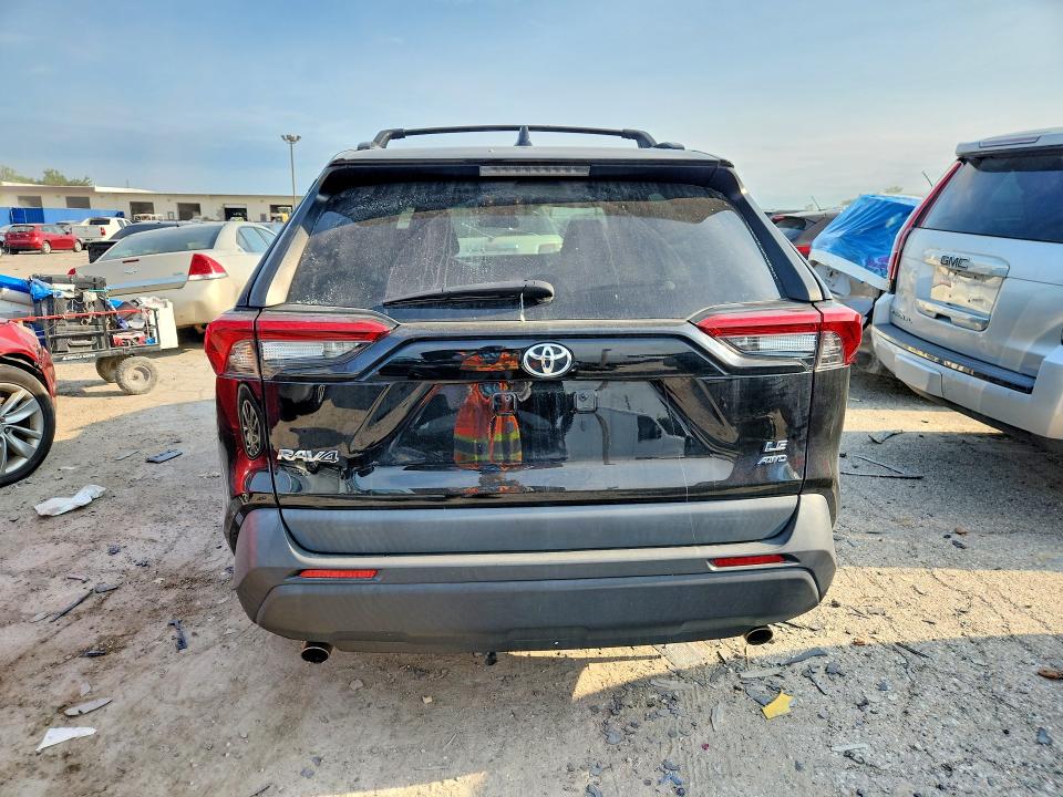 Продаж на аукціоні авто 2021 Toyota Rav4, vin: 2T3F1RFV8MC239247, номер лоту: 62248656