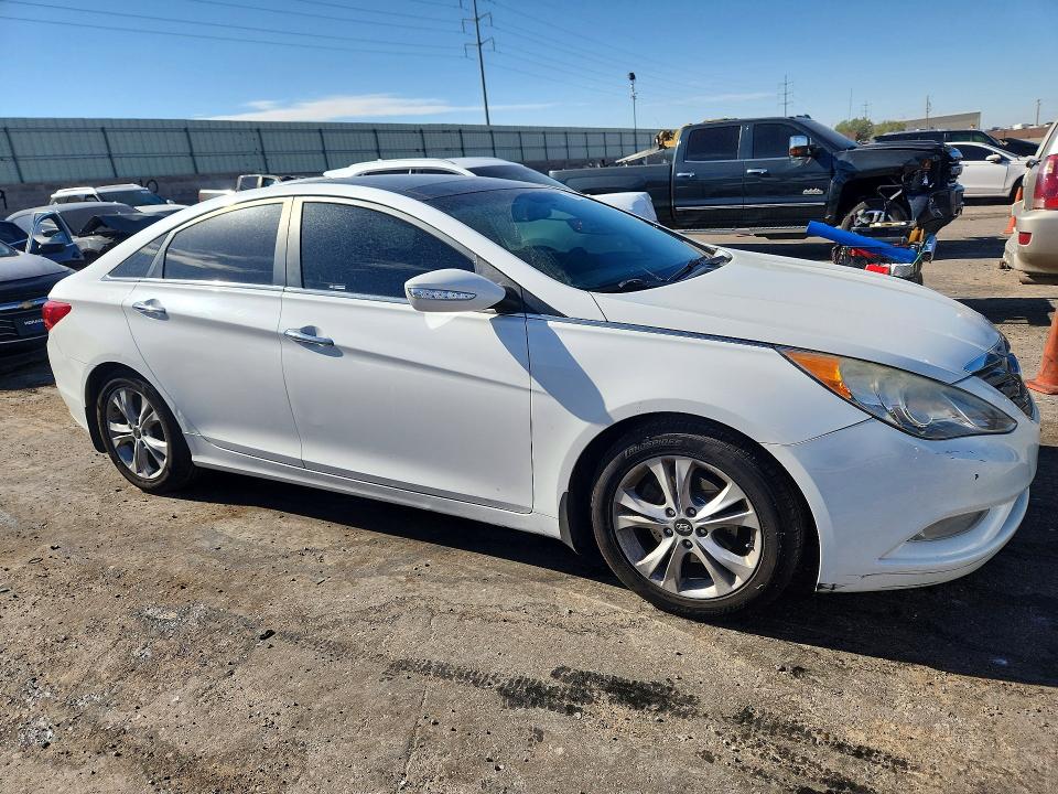 60590106 :رقم المزاد ، 5NPEC4AC2CH494429 vin ، 2012 Hyundai Sonata مزاد بيع