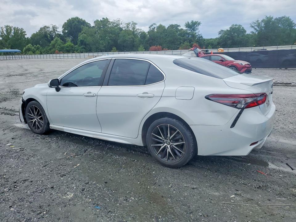 60973536 :رقم المزاد ، 4T1T11AKXRU189628 vin ، 2024 Toyota Camry مزاد بيع