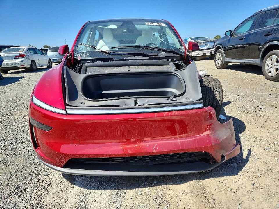 62876456 :رقم المزاد ، 7SAYGDED4TF411461 vin ، 2026 Tesla Model Y مزاد بيع