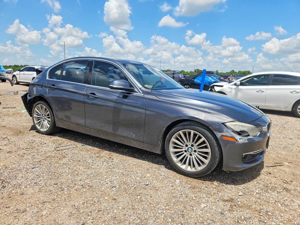 60206506 :رقم المزاد ، WBA3A5C56DF355611 vin ، 2013 Bmw 328 مزاد بيع