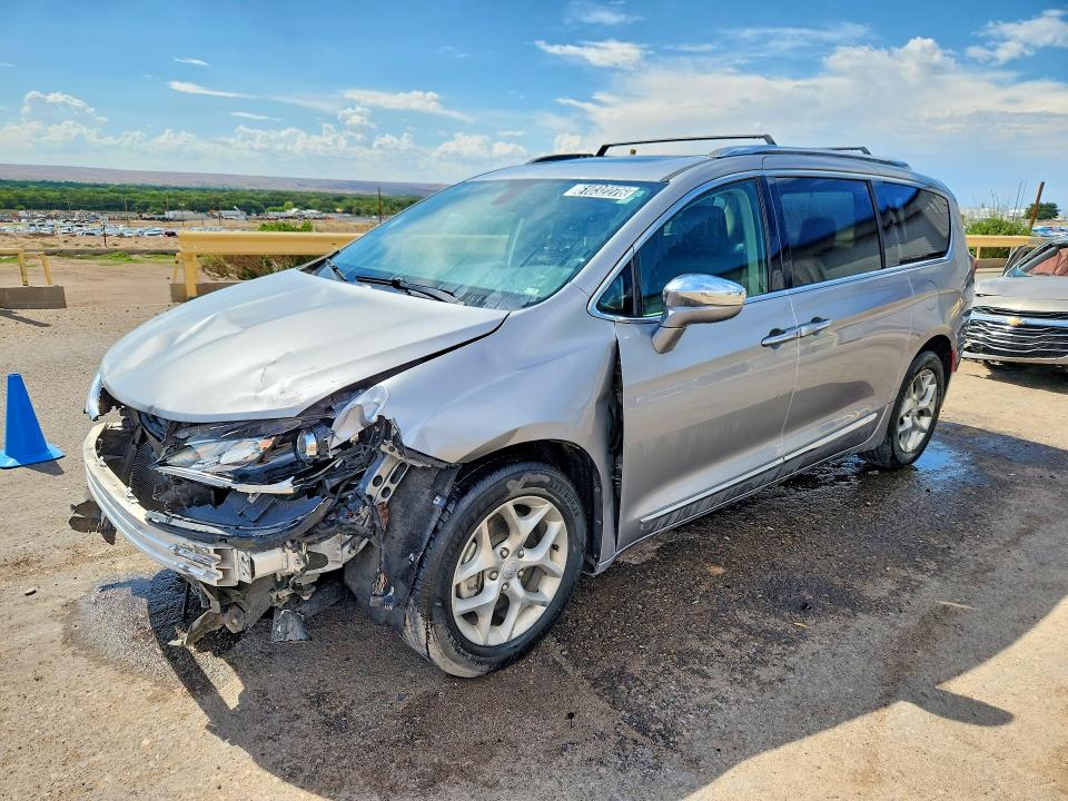 61032276 :رقم المزاد ، 2C4RC1GG4JR272145 vin ، 2018 Chrysler Pacifica مزاد بيع