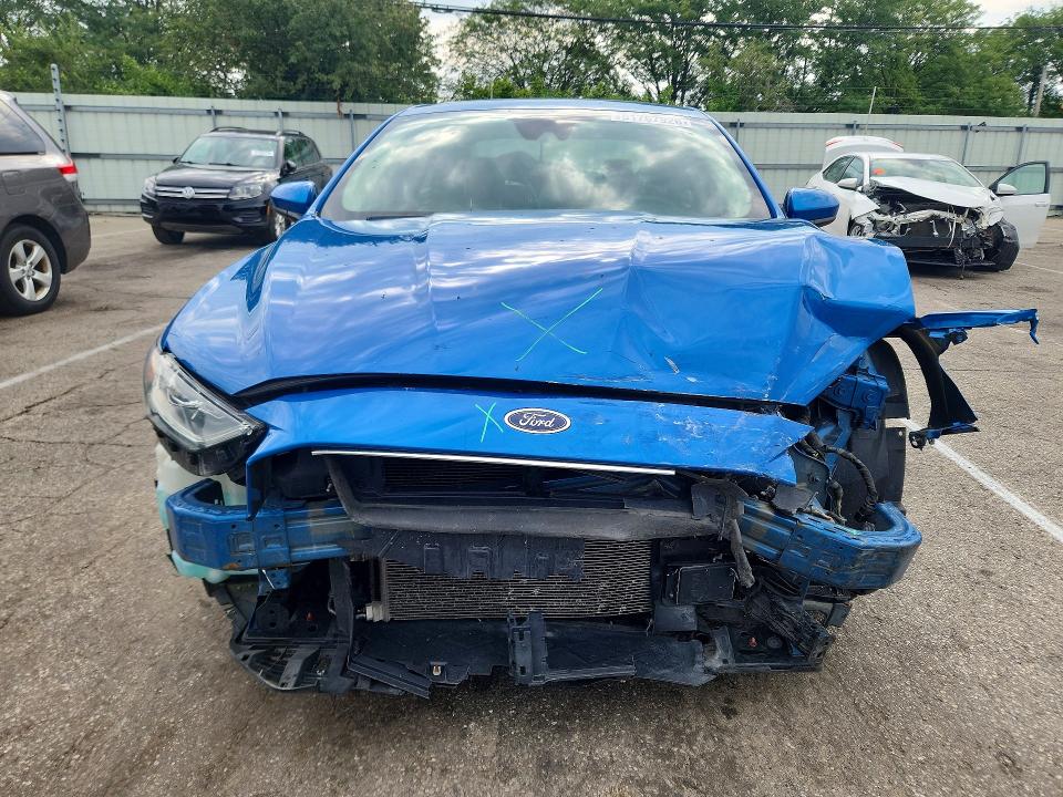 Продажа на аукционе авто 2020 Ford Fusion, vin: 3FA6P0G73LR135332, номер лота: 61767926