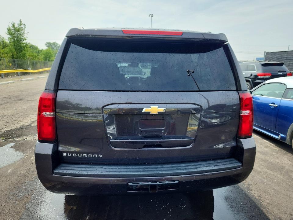 2016 Chevrolet Suburban მანქანა იყიდება აუქციონზე, vin: 1GNSKJKC6GR111035, აუქციონის ნომერი: 61116596