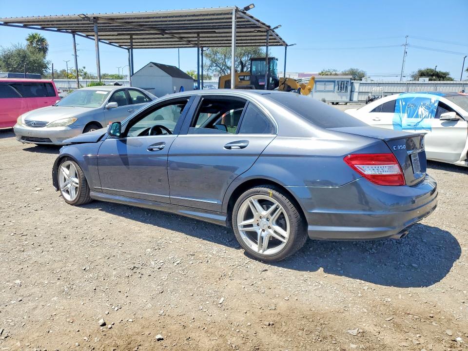 61431276 :رقم المزاد ، WDDGF56X79F240211 vin ، 2009 Mercedes-benz C مزاد بيع