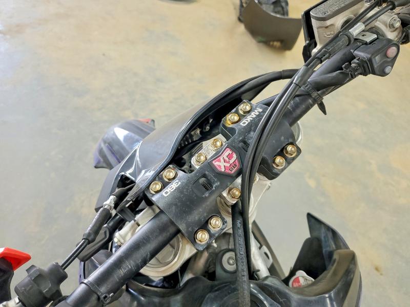 60260106 :رقم المزاد ، JH2ME12C3NK300201 vin ، 2022 Honda Crf250 مزاد بيع