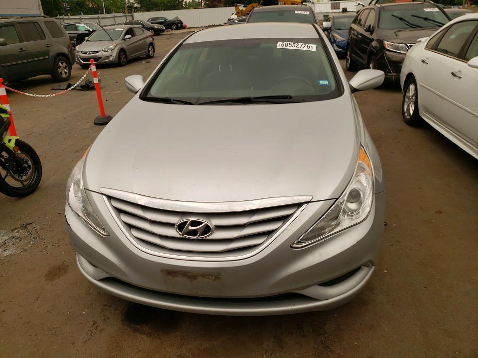 60552726 :رقم المزاد ، 5NPEB4AC6BH252650 vin ، 2011 Hyundai Sonata مزاد بيع