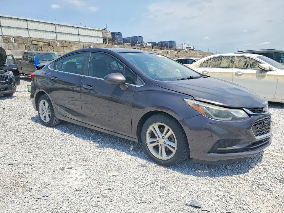 62605476 :رقم المزاد ، 1G1BE5SMXG7241016 vin ، 2016 Chevrolet Cruze مزاد بيع