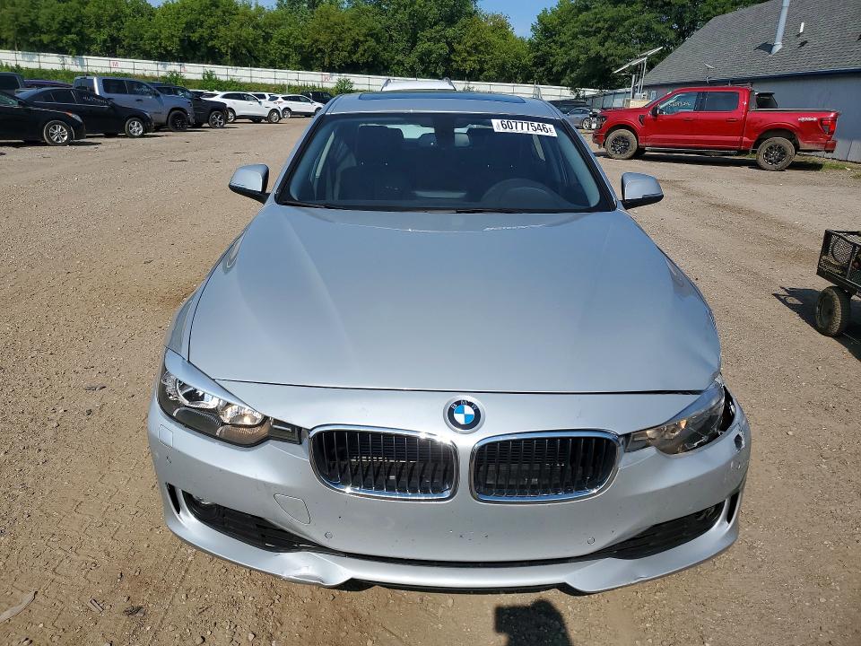 2015 Bmw 328 მანქანა იყიდება აუქციონზე, vin: WBA3B3G59FNR87409, აუქციონის ნომერი: 60777546