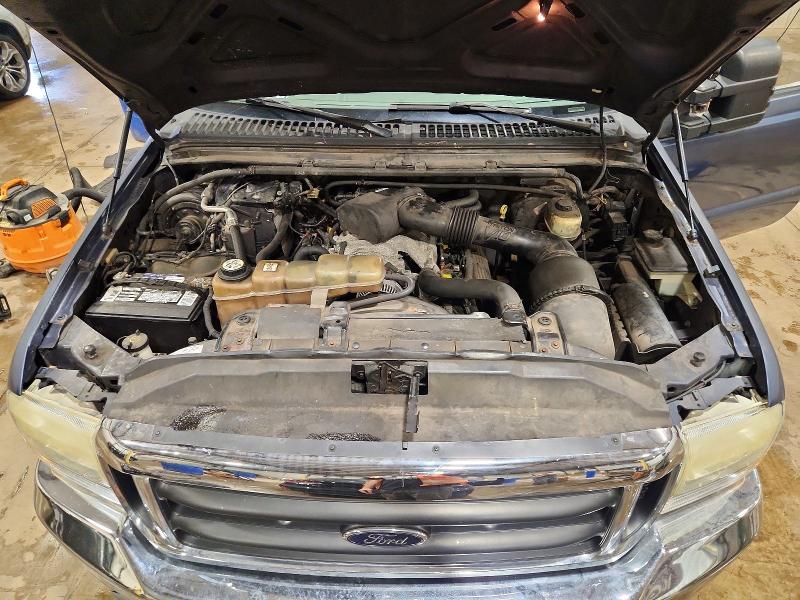 61940276 :رقم المزاد ، 1FTNX21S44ED22372 vin ، 2004 Ford F250 مزاد بيع