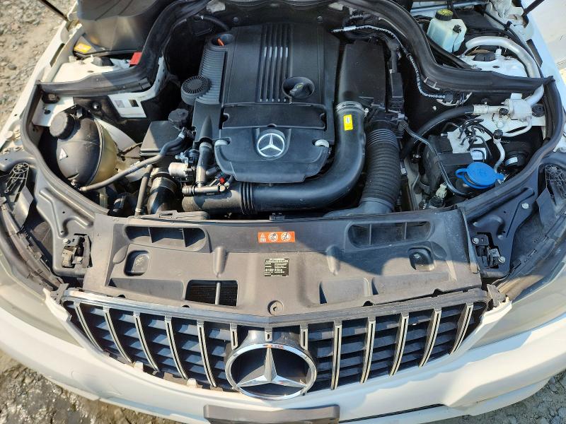 Продажа на аукционе авто 2014 Mercedes-benz C, vin: WDDGF4HB2ER302747, номер лота: 63053516