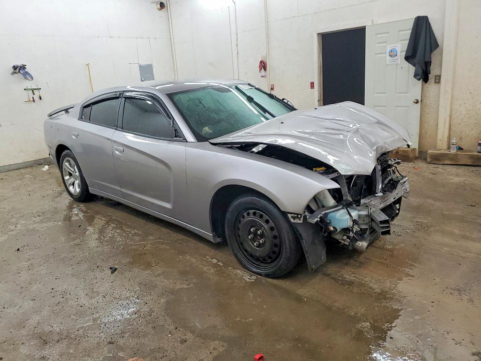 61373116 :رقم المزاد ، 2C3CDXBG2EH102282 vin ، 2014 Dodge Charger مزاد بيع