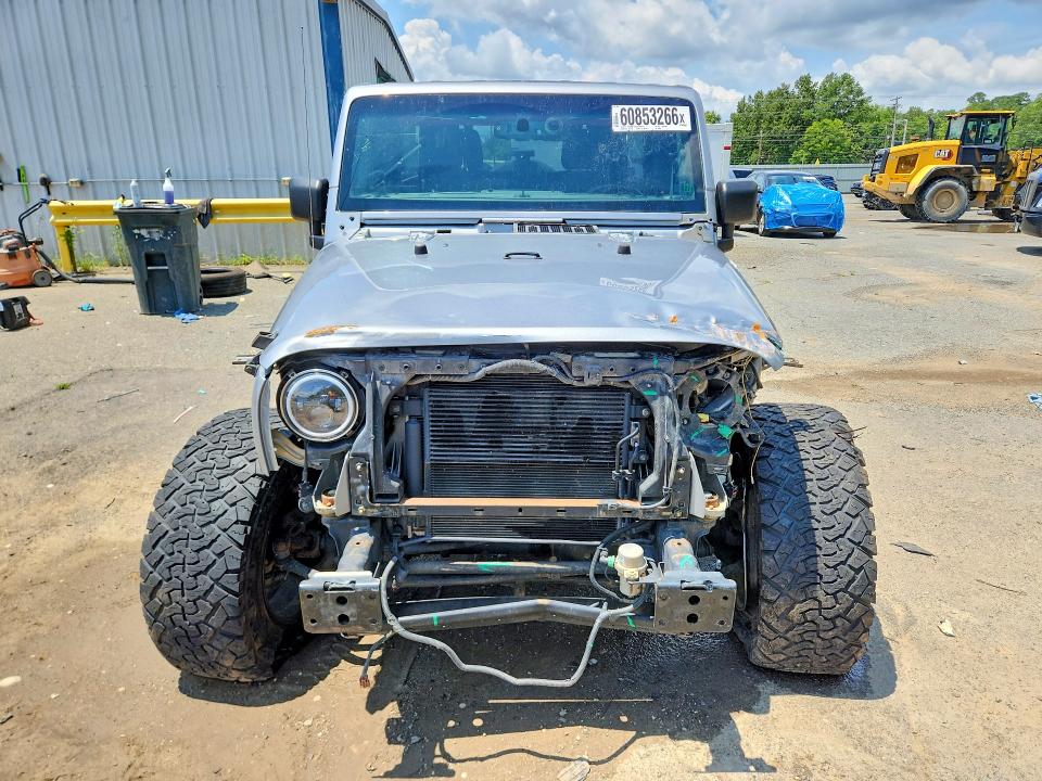 60853266 :رقم المزاد ، 1C4BJWDG2HL649325 vin ، 2017 Jeep Wrangler Unlimited مزاد بيع