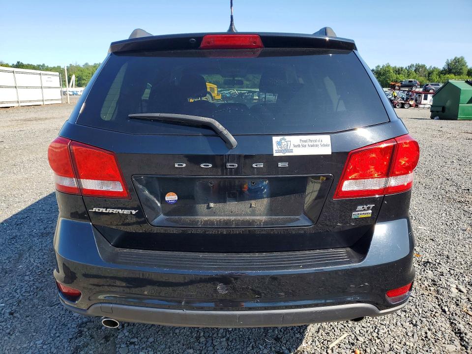 62093476 :رقم المزاد ، 3C4PDCBG8FT685942 vin ، 2015 Dodge Journey مزاد بيع
