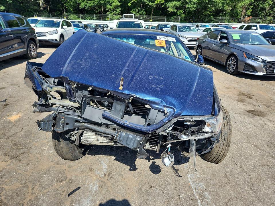 2004 Lincoln Town Car მანქანა იყიდება აუქციონზე, vin: 1LNHM83W34Y677567, აუქციონის ნომერი: 61845056
