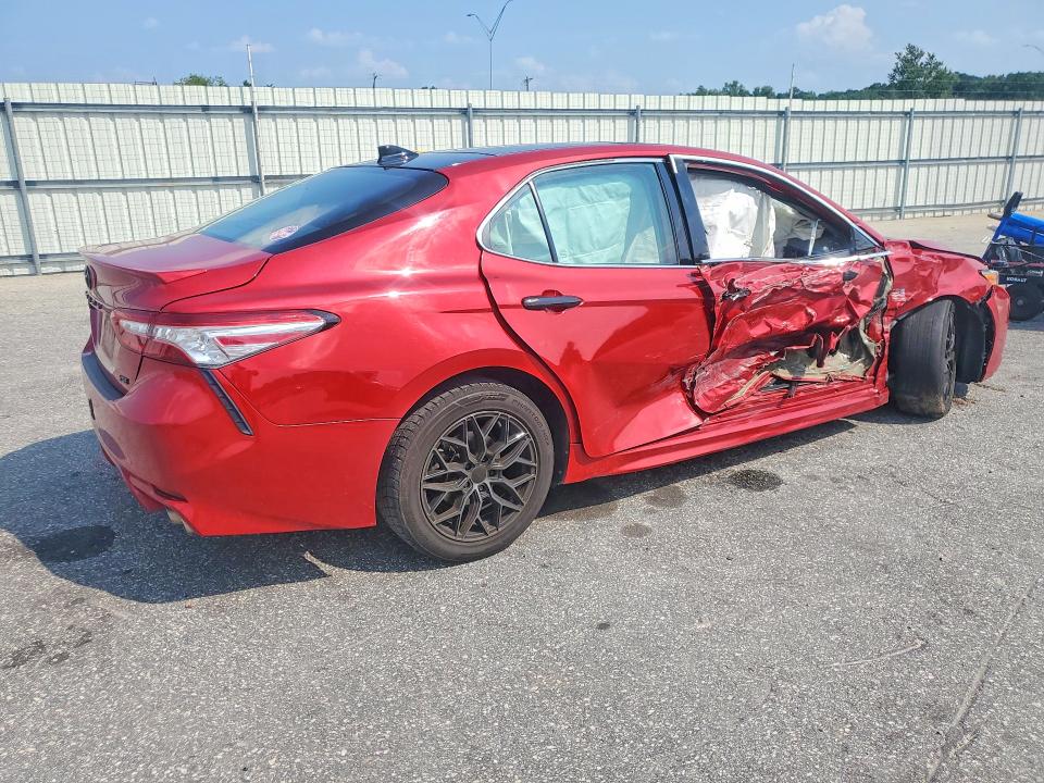 62689776 :رقم المزاد ، 4T1K61AK5LU308660 vin ، 2020 Toyota Camry مزاد بيع