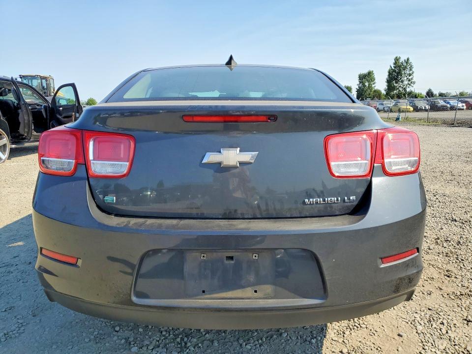 Продаж на аукціоні авто 2015 Chevrolet Malibu, vin: 1G11B5SLXFF109048, номер лоту: 61156126