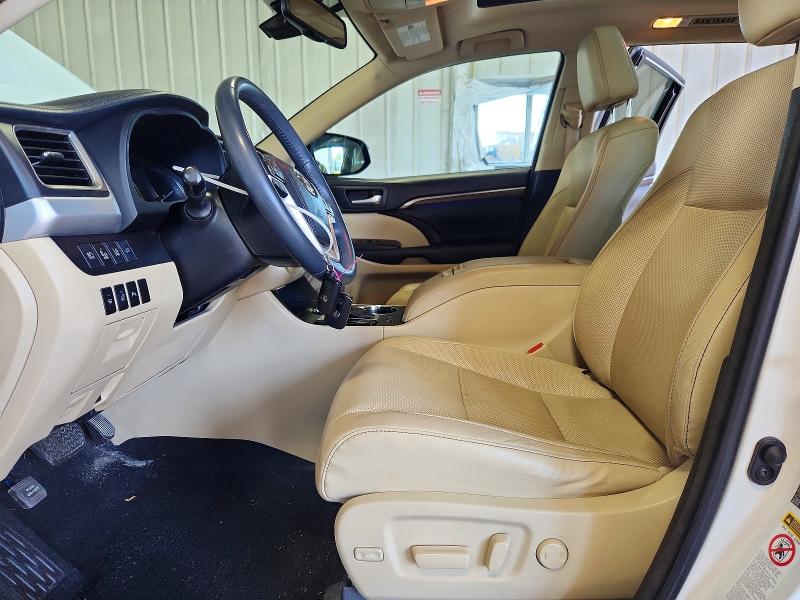 Продажа на аукционе авто 2016 Toyota Highlander, vin: 5TDDKRFH7GS314328, номер лота: 61257066