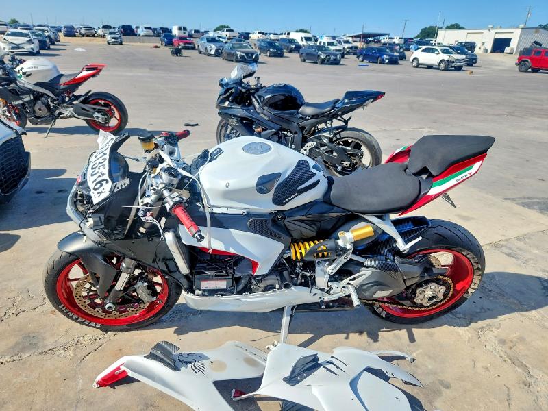 Продажа на аукционе авто 2021 Ducati Panigale, vin: ZDMHAATW2MB005608, номер лота: 61013516