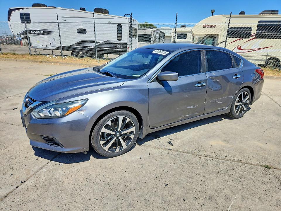 61562656 :رقم المزاد ، 1N4AL3AP5JC151060 vin ، 2018 Nissan Altima مزاد بيع