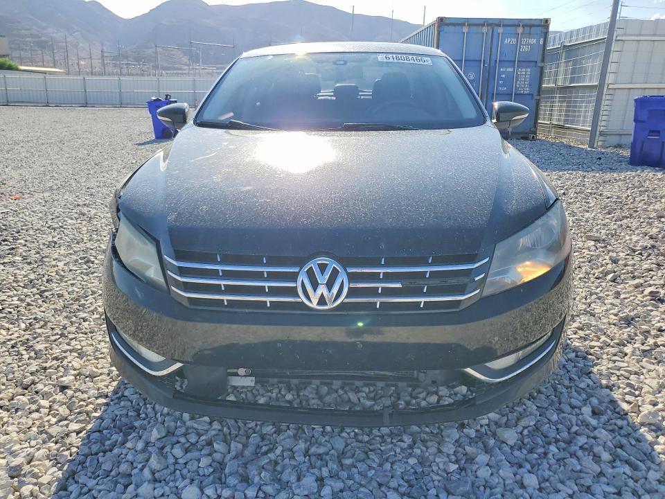 Продажа на аукционе авто 2012 Volkswagen Passat, vin: 1VWCN7A36CC010323, номер лота: 61808466