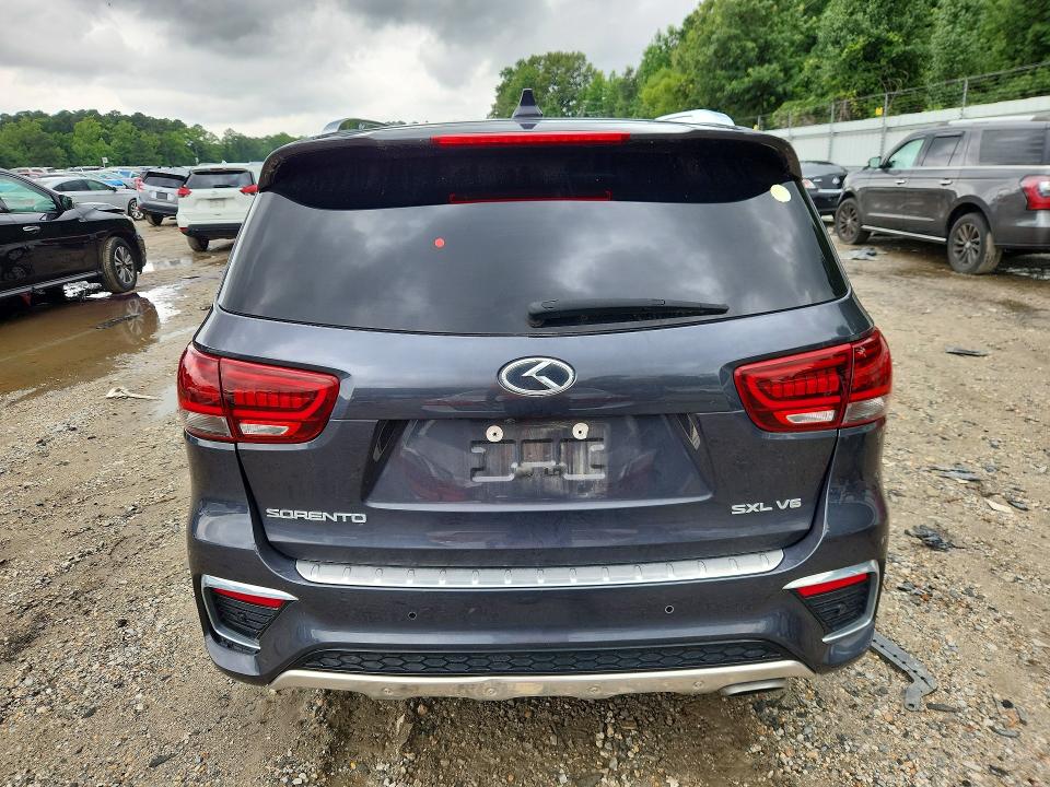 60863996 :رقم المزاد ، 5XYPK4A56KG479399 vin ، 2019 Kia Carnival Lx Fwd مزاد بيع