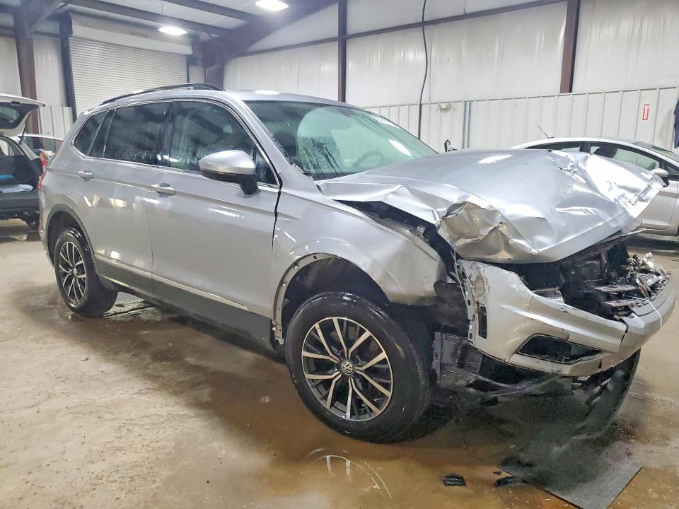 Продаж на аукціоні авто 2020 Volkswagen Tiguan, vin: 3VV2B7AX3LM013982, номер лоту: 62413976