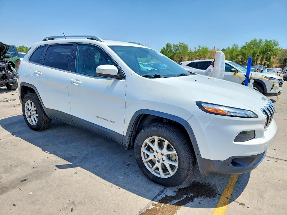 63567006 :رقم المزاد ، 1C4PJMCS7EW219316 vin ، 2014 Jeep Cherokee مزاد بيع