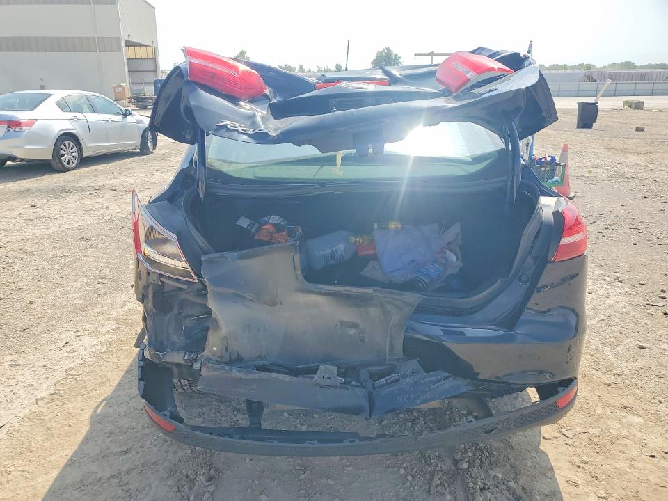 Продажа на аукционе авто 2016 Ford Focus, vin: 1FADP3F24GL348910, номер лота: 60621826