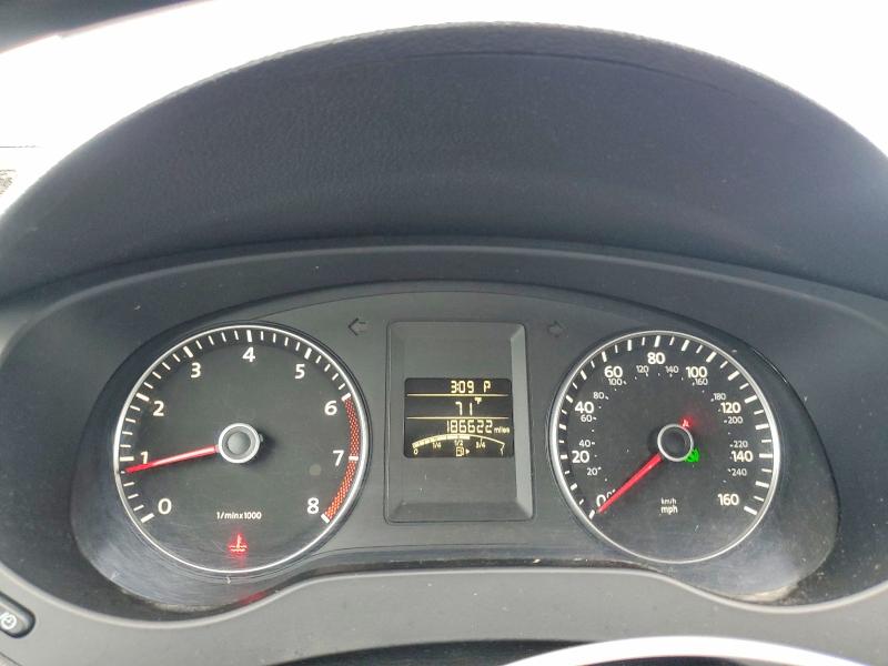 59221126 :رقم المزاد ، 3VWDP7AJ5DM218528 vin ، 2013 Volkswagen Jetta مزاد بيع
