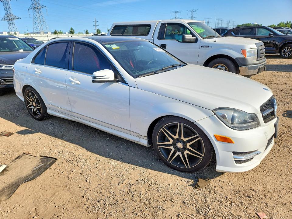 61958876 :رقم المزاد ، WDDGF8AB0DR253077 vin ، 2013 Mercedes-benz C مزاد بيع