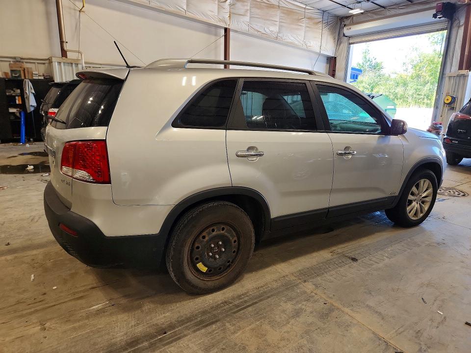 2011 Kia Sorento მანქანა იყიდება აუქციონზე, vin: 5XYKUDA28BG061193, აუქციონის ნომერი: 60330446