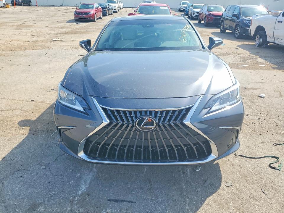 60647976 :رقم المزاد ، 58ADA1C17RU049294 vin ، 2024 Lexus Es 300h مزاد بيع