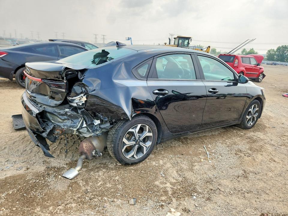 61554206 :رقم المزاد ، 3KPF24AD2ME411796 vin ، 2021 Kia Forte مزاد بيع