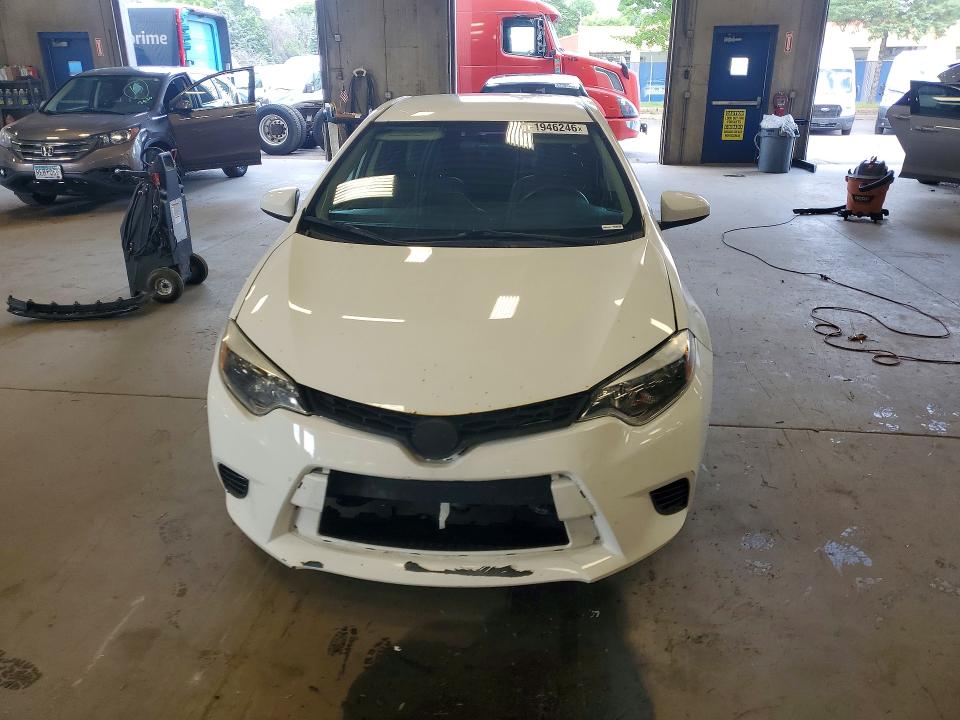 61946246 :رقم المزاد ، 2T1BURHE3FC360766 vin ، 2015 Toyota Corolla مزاد بيع