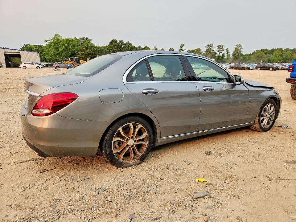 Продажа на аукционе авто 2015 Mercedes-benz C, vin: 55SWF4JB1FU092499, номер лота: 60682076