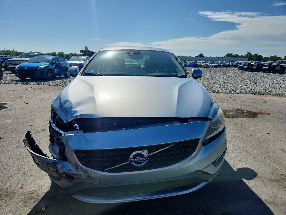 2017 Volvo S60 მანქანა იყიდება აუქციონზე, vin: YV126MFL4H2431418, აუქციონის ნომერი: 59691016