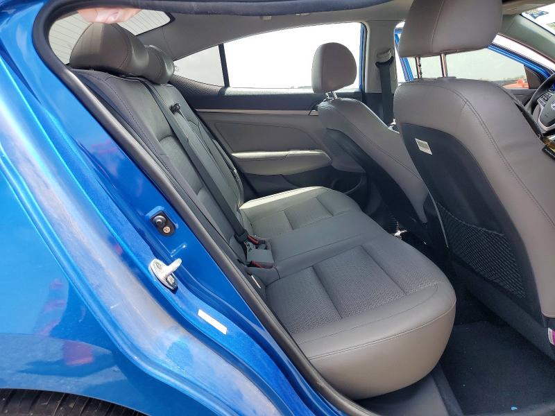 61420076 :رقم المزاد ، KMHD84LFXHU359910 vin ، 2017 Hyundai Elantra مزاد بيع