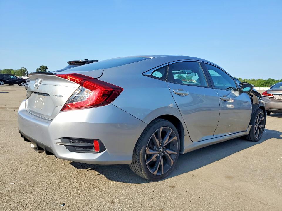 60956746 :رقم المزاد ، 19XFC2F80LE213732 vin ، 2020 Honda Civic مزاد بيع