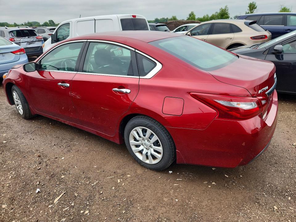 62531976 :رقم المزاد ، 1N4AL3APXJC232510 vin ، 2018 Nissan Altima مزاد بيع