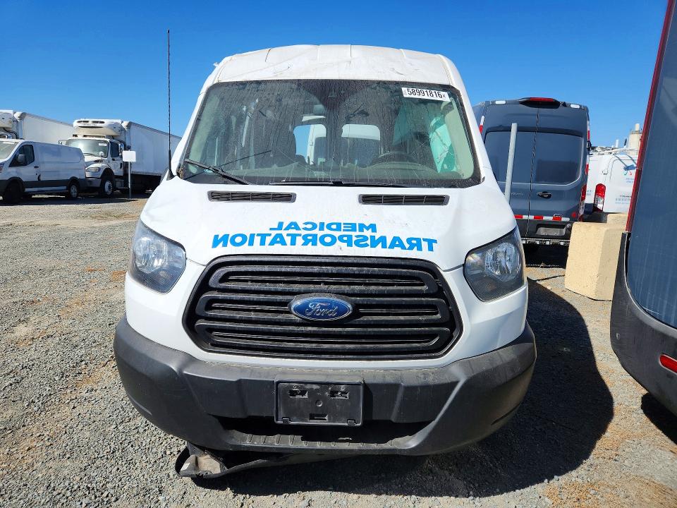 58991816 :رقم المزاد ، 1FTYE2CM8KKB72492 vin ، 2019 Ford Transit مزاد بيع