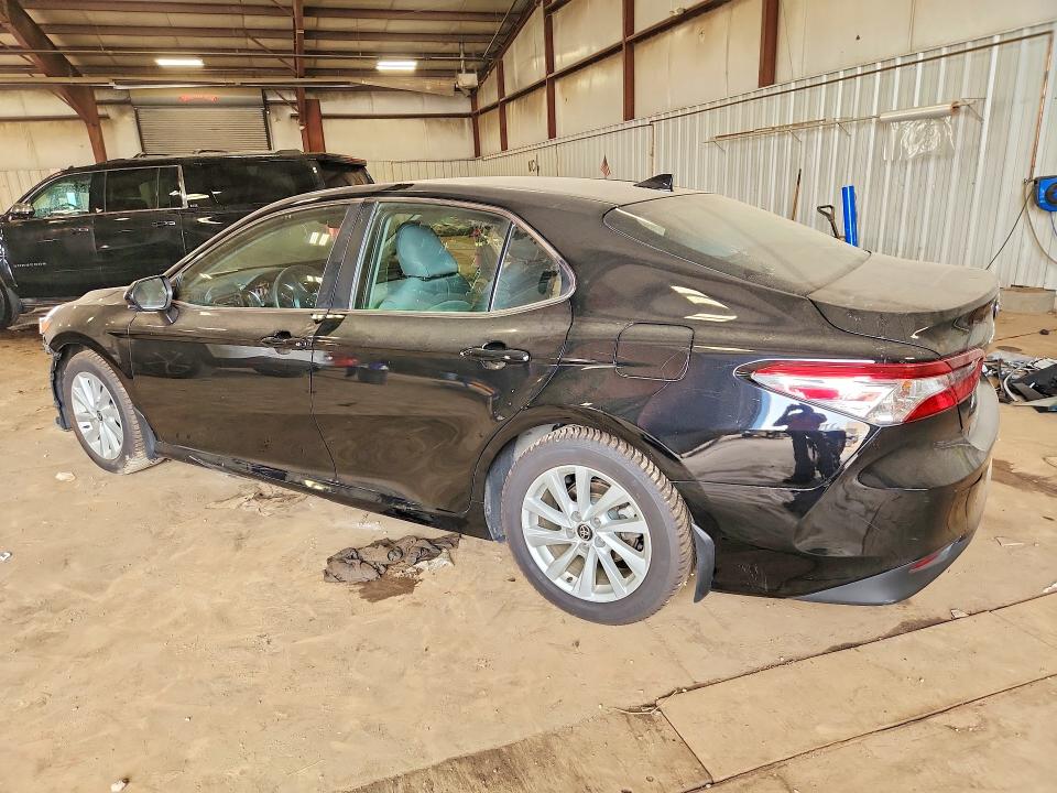 2022 Toyota Camry მანქანა იყიდება აუქციონზე, vin: 4T1C11AK6NU067827, აუქციონის ნომერი: 61437706