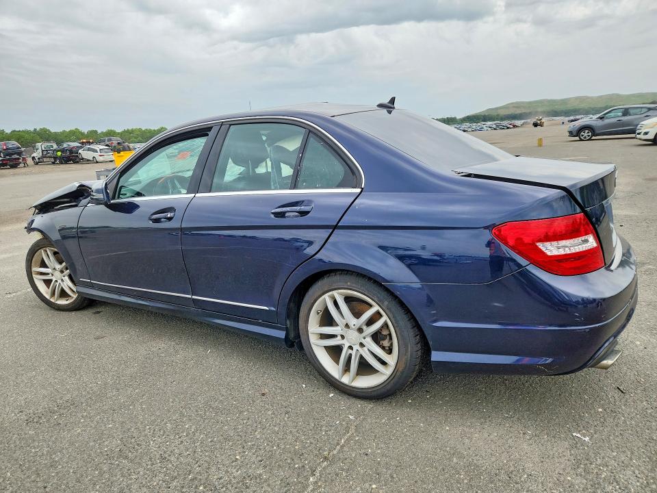 61734436 :رقم المزاد ، WDDGF8AB8EG221068 vin ، 2014 Mercedes-benz C مزاد بيع