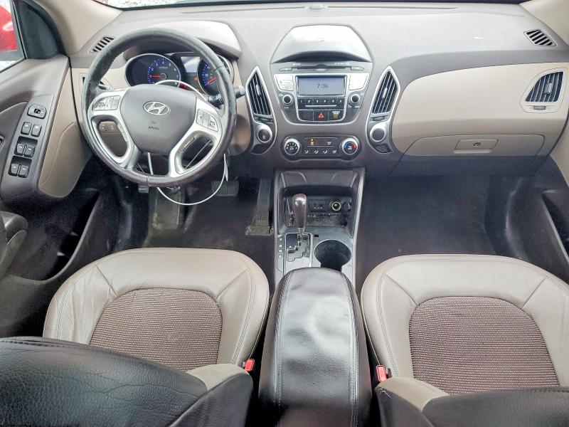 60647206 :رقم المزاد ، KM8JUCAC6AU021685 vin ، 2010 Hyundai Tucson مزاد بيع