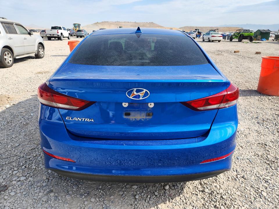 2017 Hyundai Elantra მანქანა იყიდება აუქციონზე, vin: KMHD84LFXHU401721, აუქციონის ნომერი: 61441696