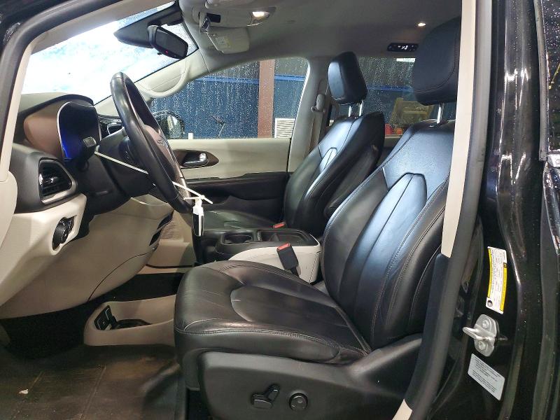 Продаж на аукціоні авто 2017 Chrysler Pacifica, vin: 2C4RC1BG8HR583692, номер лоту: 63364766