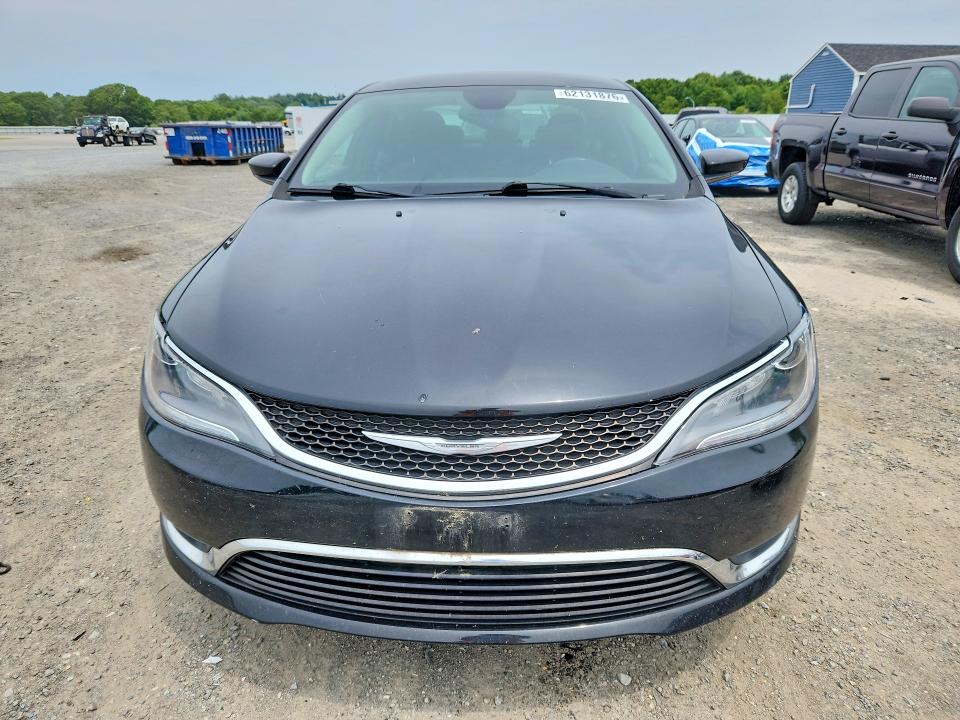 62131876 :رقم المزاد ، 1C3CCCAB5FN676529 vin ، 2015 Chrysler 200 مزاد بيع