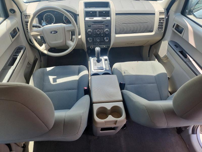 2009 Ford Escape მანქანა იყიდება აუქციონზე, vin: 1FMCU02779KD08243, აუქციონის ნომერი: 60929026