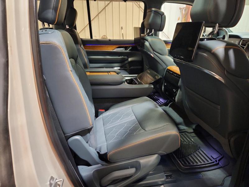 Продаж на аукціоні авто 2022 Jeep Grand Wagoneer, vin: 1C4SJVGJ5NS131552, номер лоту: 62770506